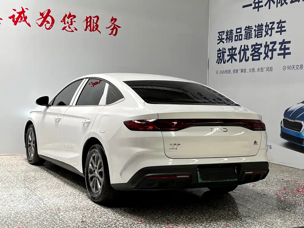 BYD Qin L 2025 — фото 15