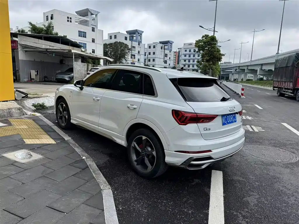 Audi Q3 2022