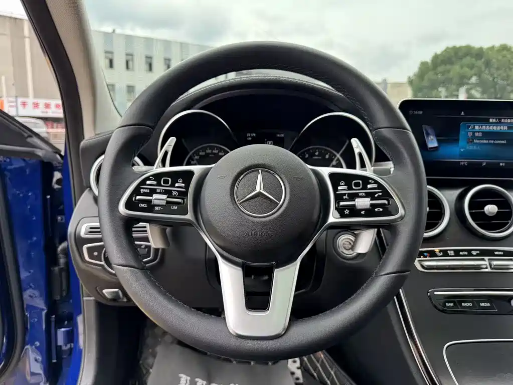 Mercedes-Benz C-Class 2019 — фото 33