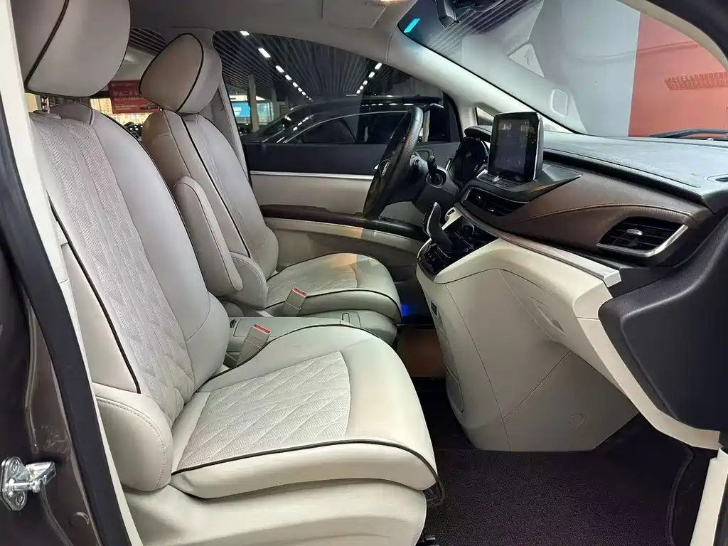 Buick GL8 2022