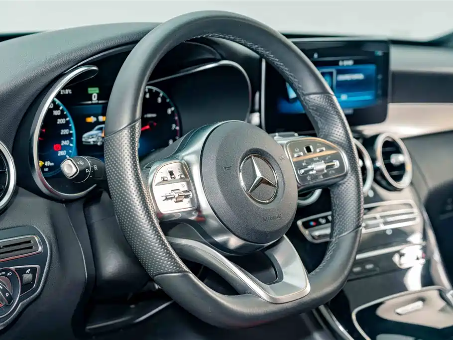 Mercedes-Benz C-Class 2022 — фото 9