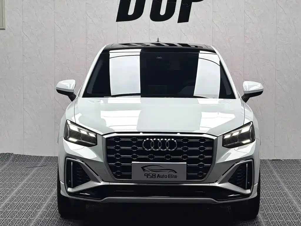 Audi Q2L 2022 — фото 2