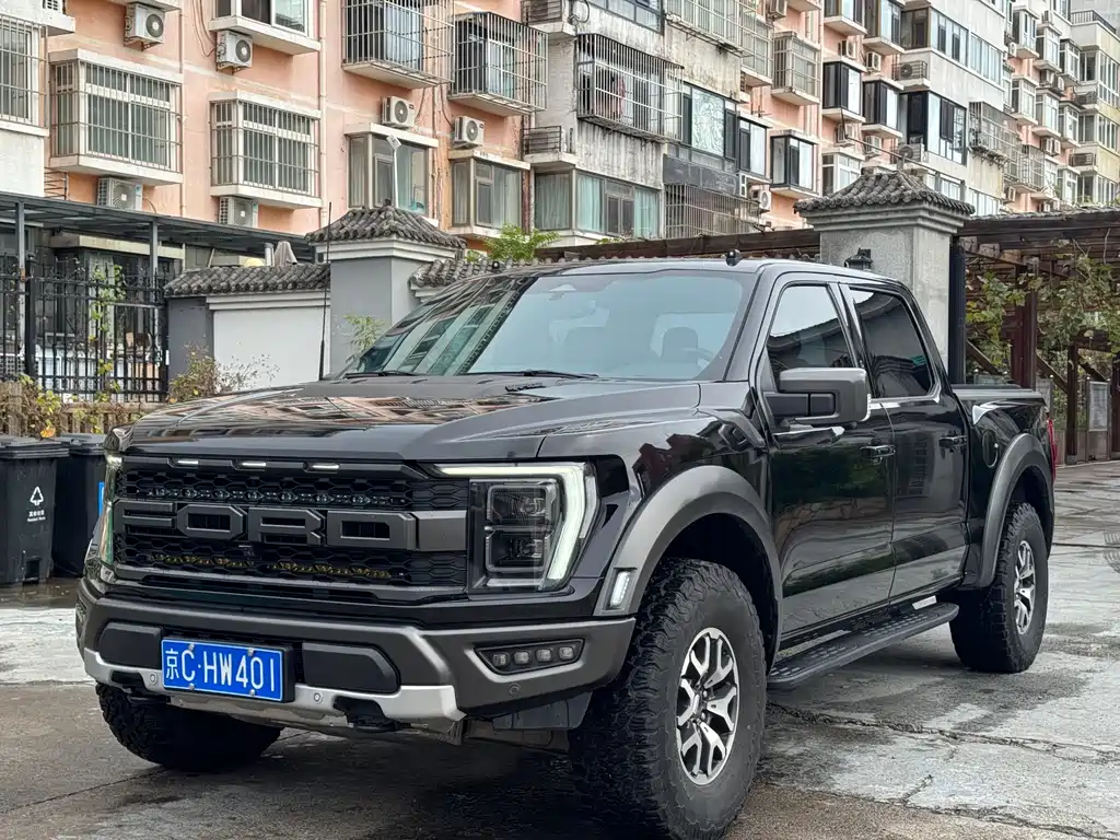 Ford F-150 Raptor 2023 — фото 1