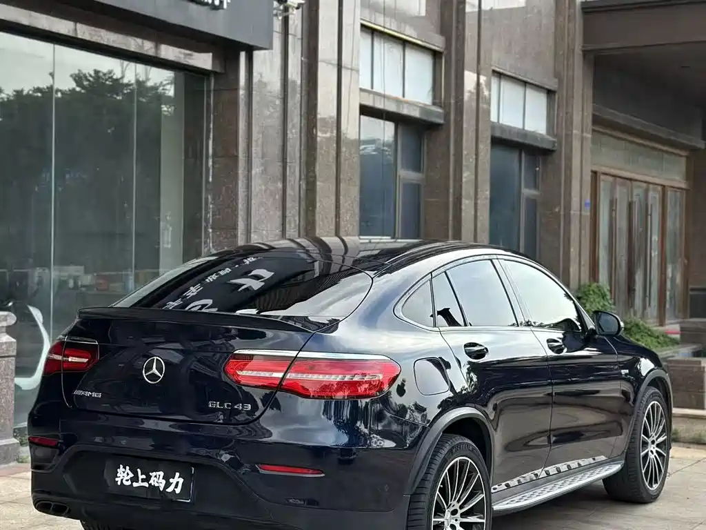 Mercedes-Benz GLC Coupe AMG 2018 — фото 4