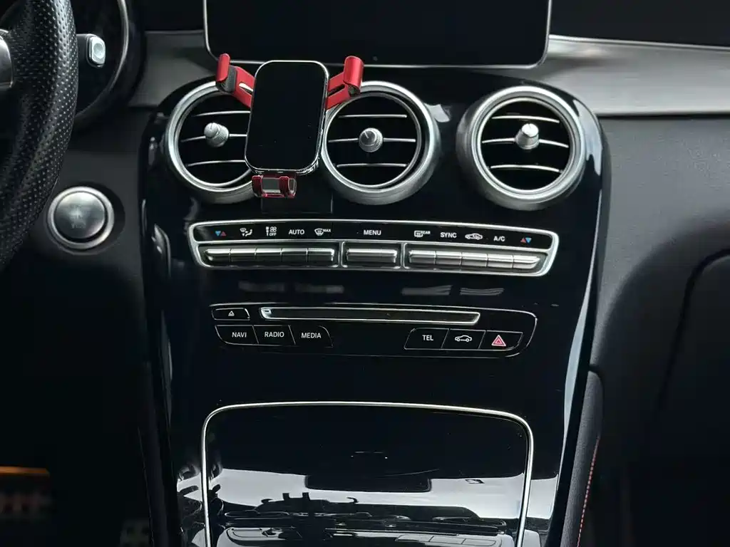 Mercedes-Benz GLC Coupe AMG 2018 — фото 13