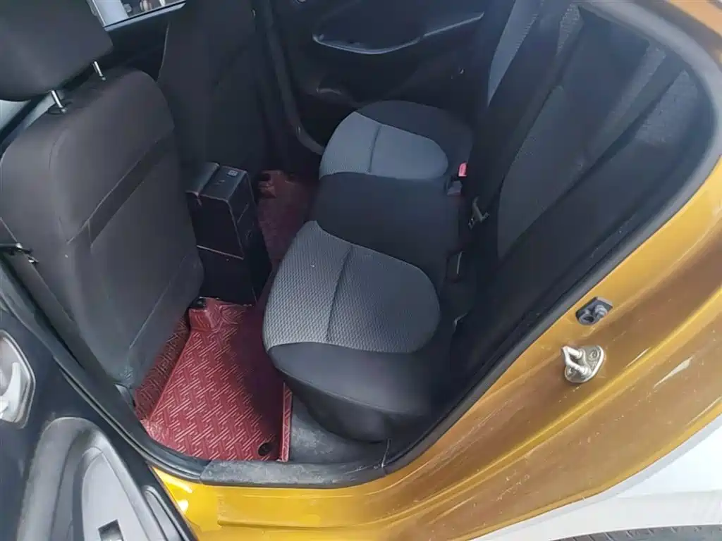 Hyundai Verna 2018 — фото 17