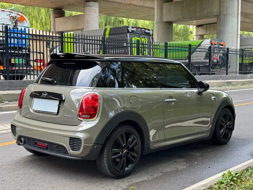 MINI MINI 2018
