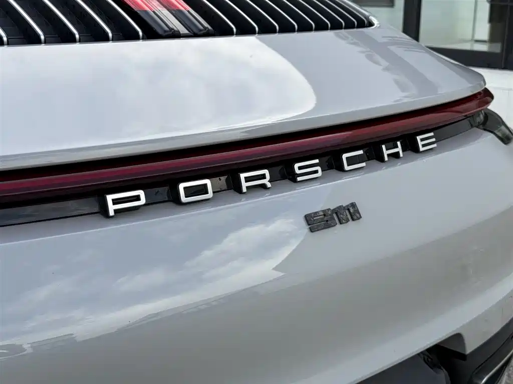 Porsche 911 2026 — фото 10