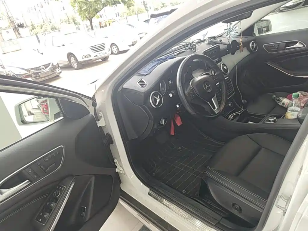 Mercedes-Benz GLA 2016 — фото 16
