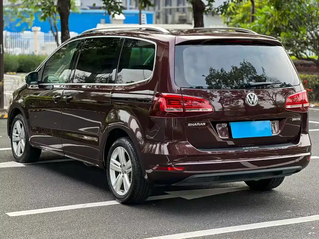 Volkswagen Sharan 2017 — фото 6