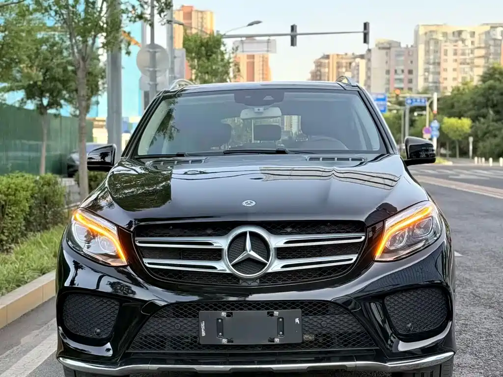 Mercedes-Benz GLE 2017 — фото 2