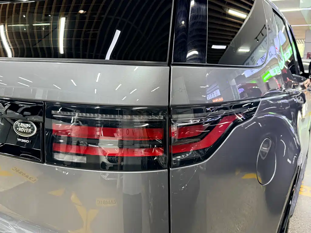 Land Rover Discovery 2021 — фото 14