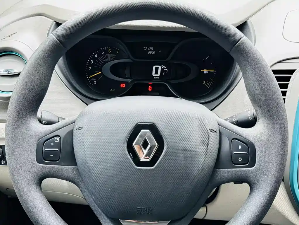 Renault Captur 2016 — фото 16