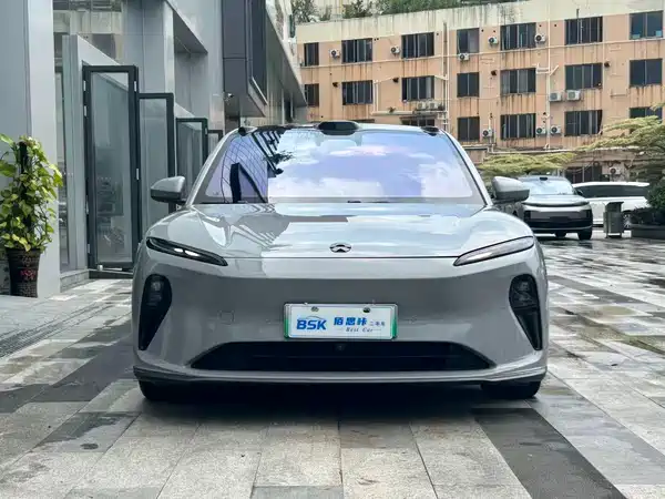 NIO ET5 2024