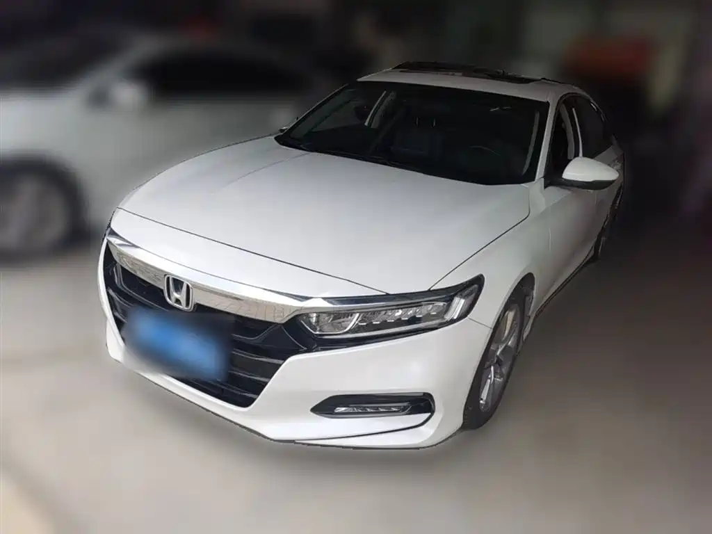 Honda Accord 2018 — фото 1