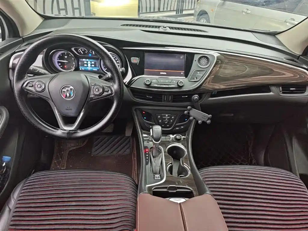 Buick Envision Plus 2020 — фото 10