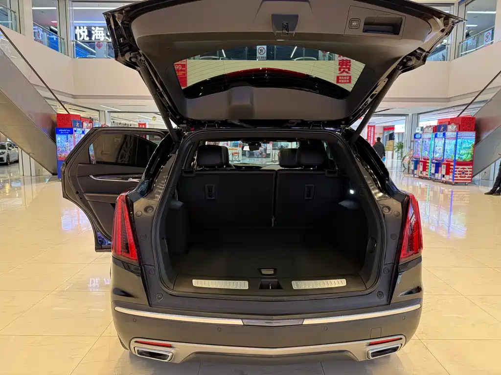 Cadillac XT5 2021 — фото 9