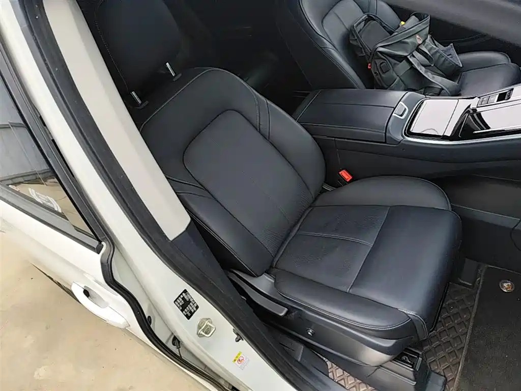 GAC Motor Trumpchi M8 2022 — фото 25