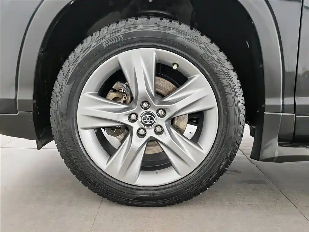 Toyota Highlander 2019 — фото 17