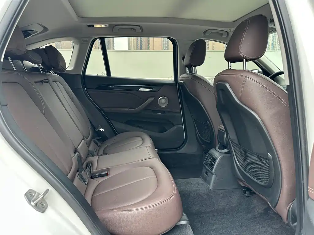 BMW X1 2021 — фото 19