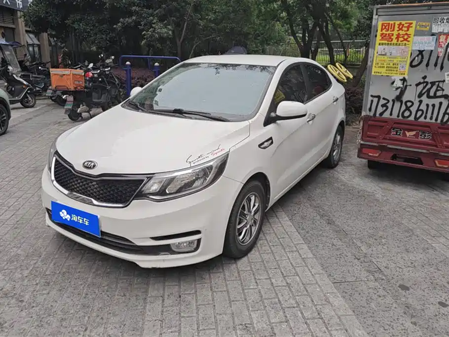 Kia K2 2015