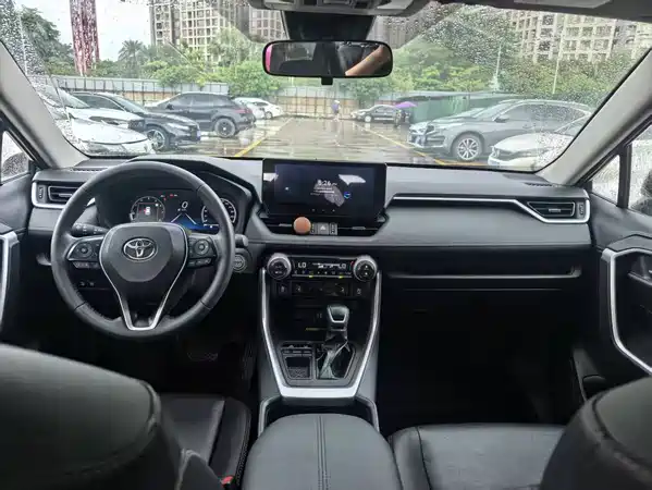 Toyota RAV4 2023