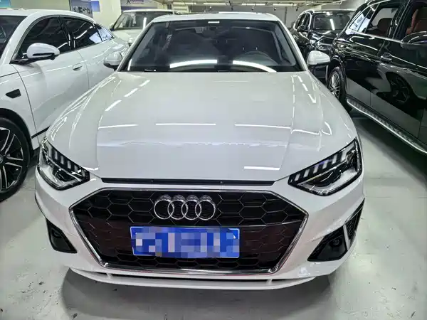 Audi A4L 2020