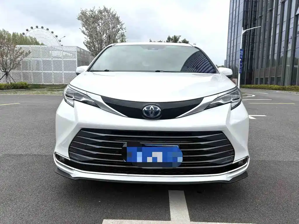 Toyota Sienna 2022