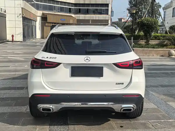 Mercedes-Benz GLA 2021