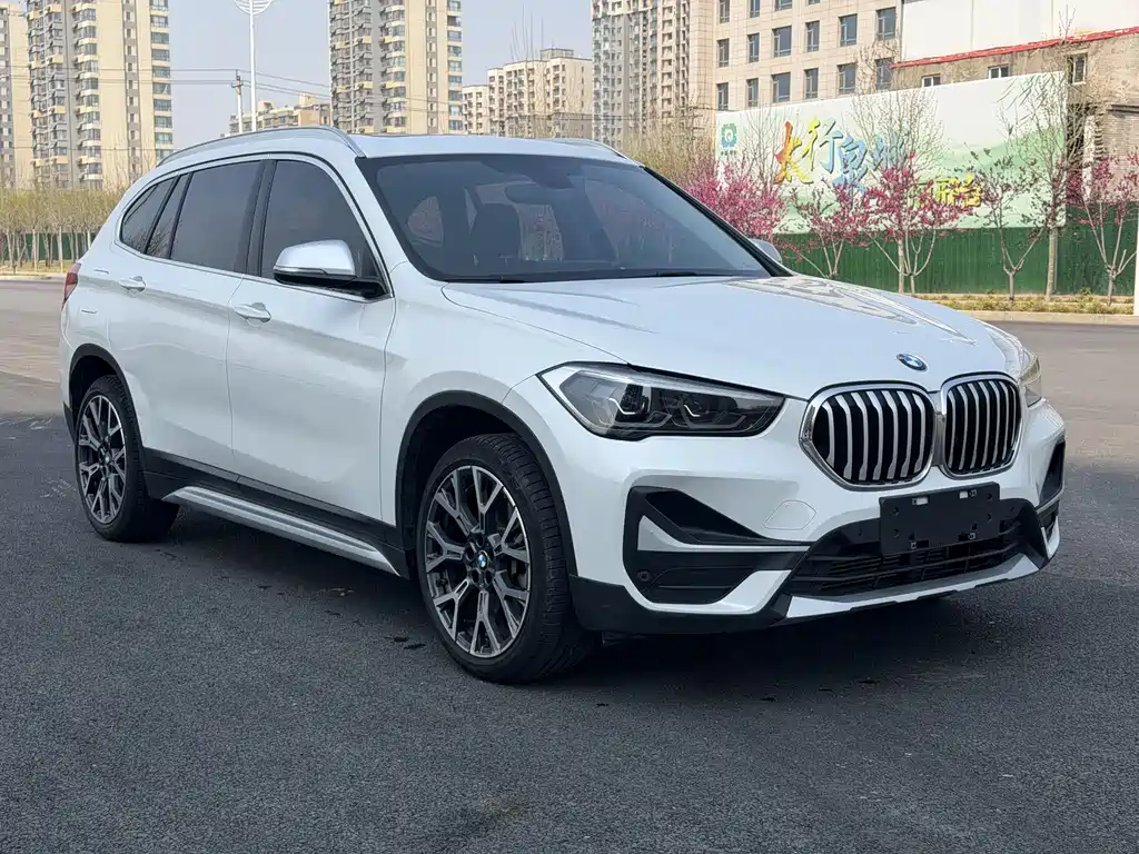 BMW X1 2021 — фото 3