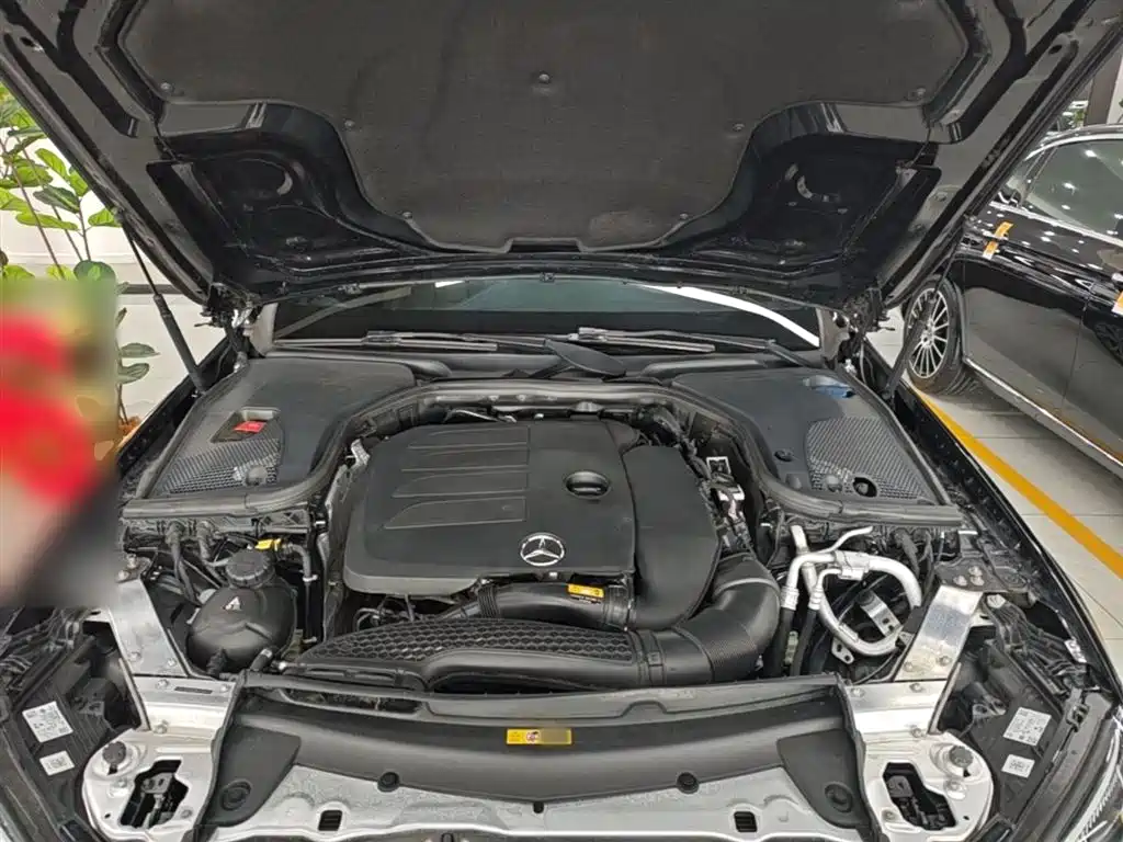 Mercedes-Benz E-Class 2021 — фото 20