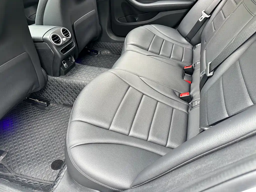 Mercedes-Benz C-Class 2021 — фото 19