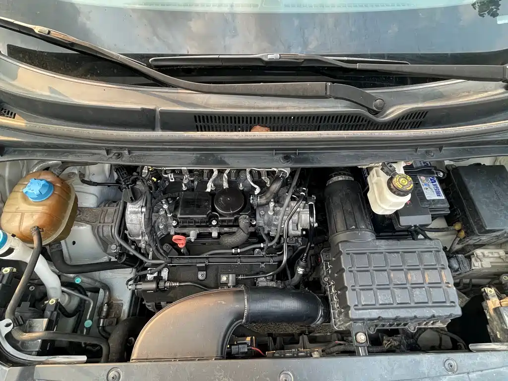 GAC Motor Trumpchi M6 2019 — фото 15