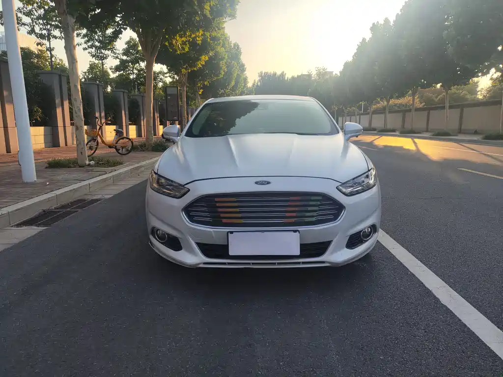 Ford Mondeo 2015 — фото 2