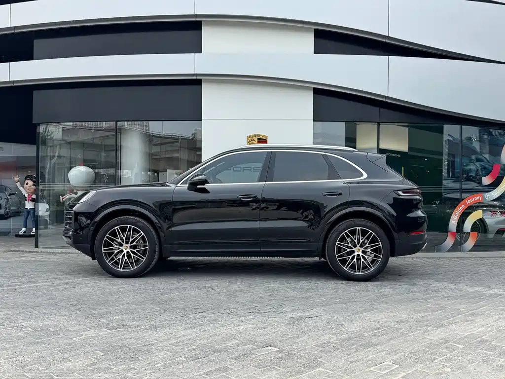 Porsche Cayenne 2024