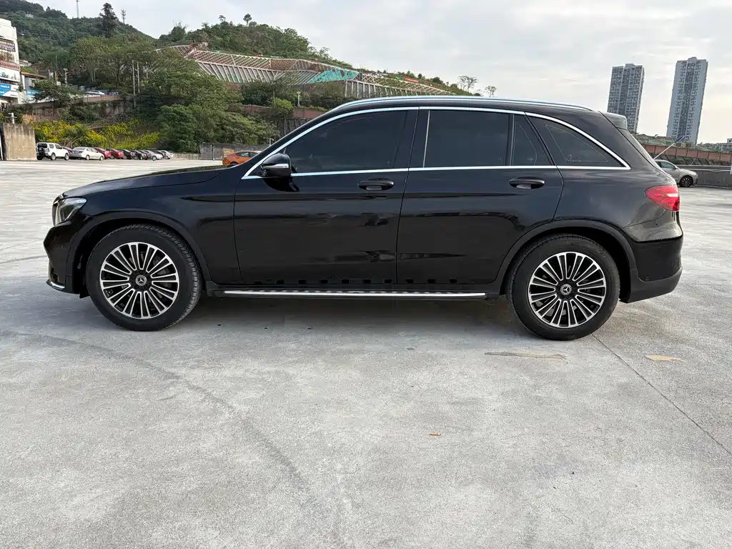 Mercedes-Benz GLC 2018 — фото 10