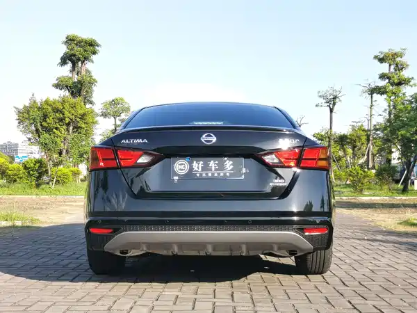 Nissan Teana 2021