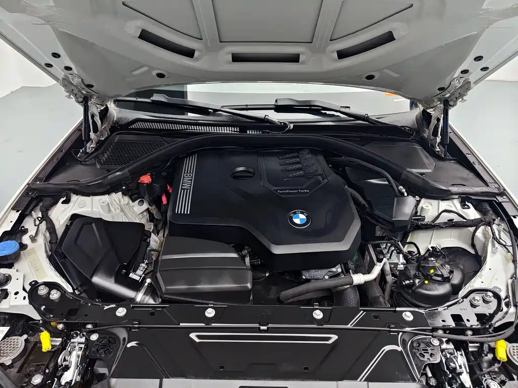 BMW 3 Series 2022