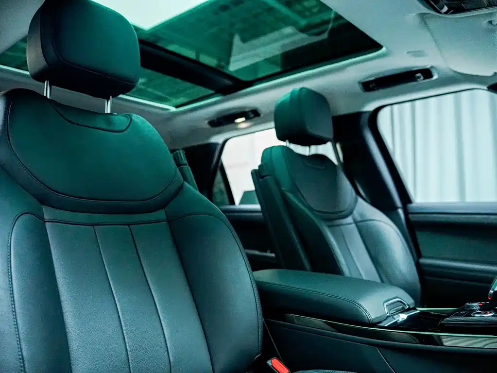 Land Rover Sport 2023 — фото 13