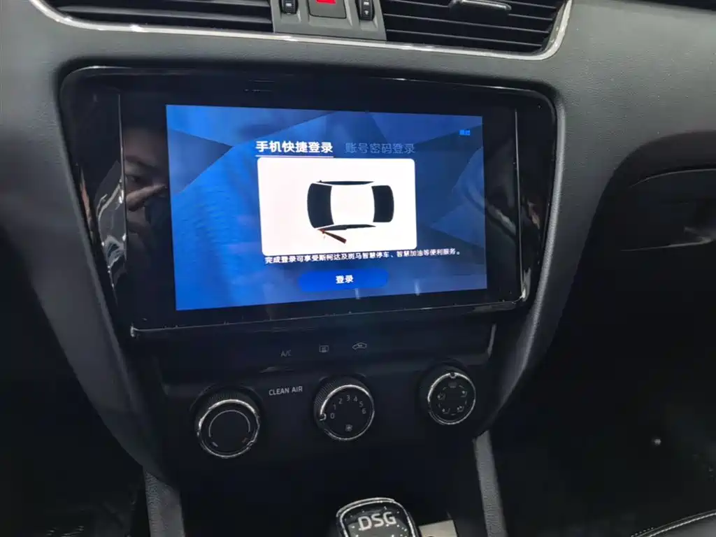 Skoda Octavia 2021 — фото 13