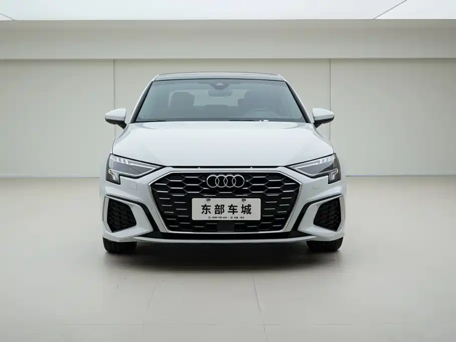 Audi A3 2021 — фото 2