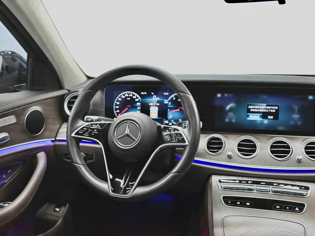 Mercedes-Benz E-Class 2022 — фото 38