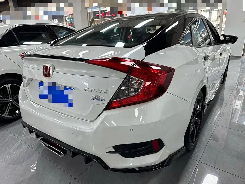 Honda Civic 2021 — фото 15