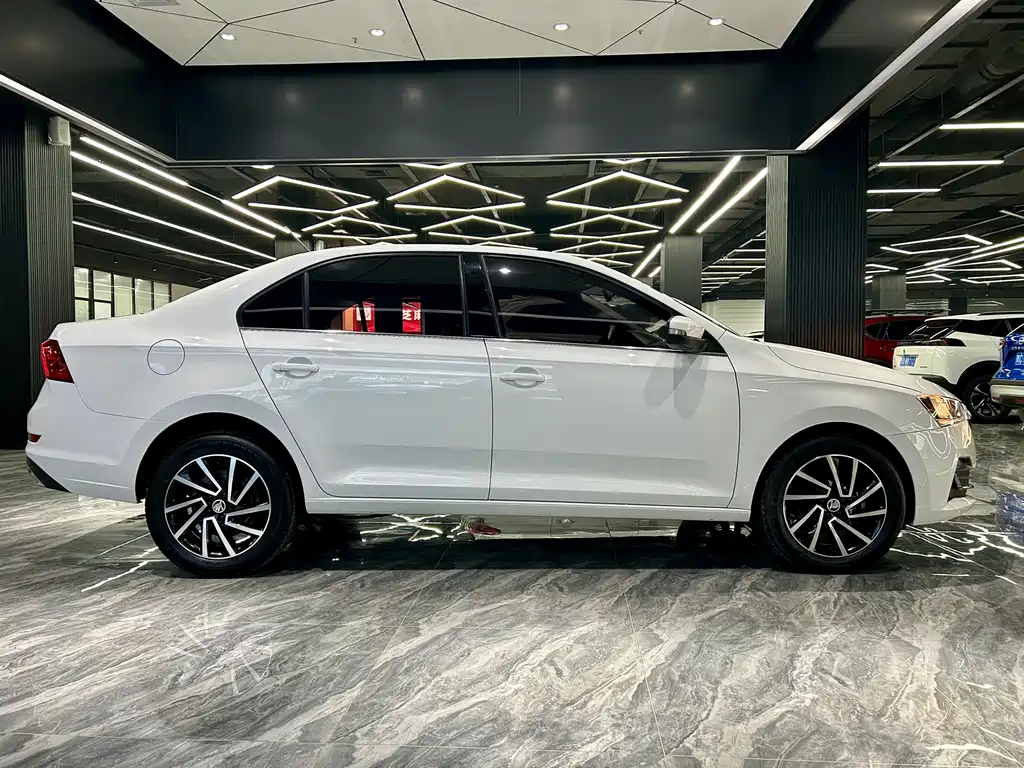 Skoda Rapid 2022 — фото 4