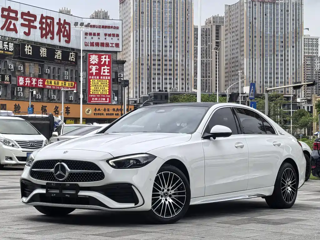 Mercedes-Benz C-Class 2024