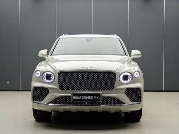 Bentley Bentayga Plug-In Hybrid 2022