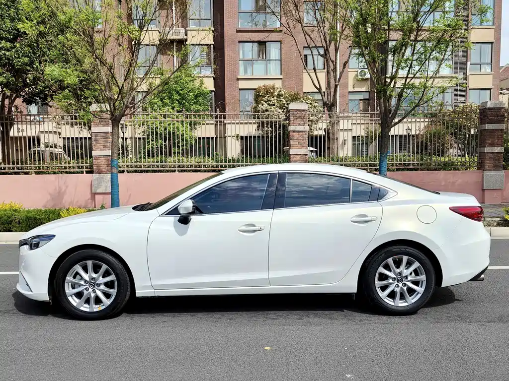 Mazda Atenza 2017 — фото 18