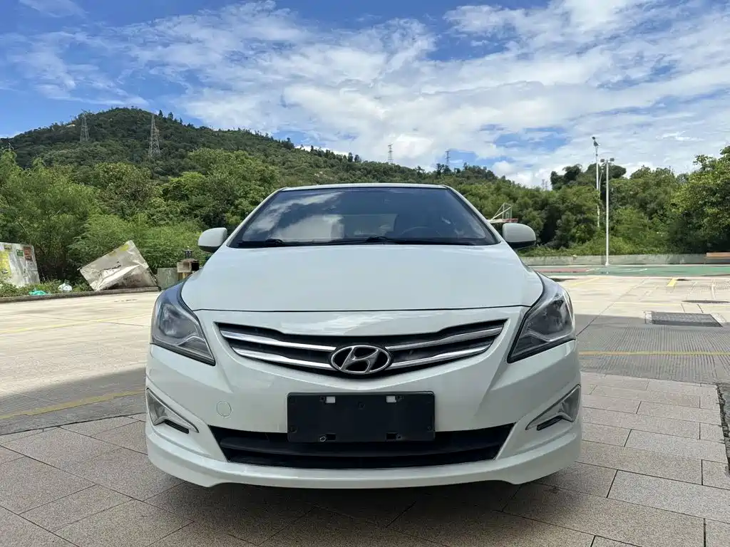 Hyundai Accent 2016 — фото 2