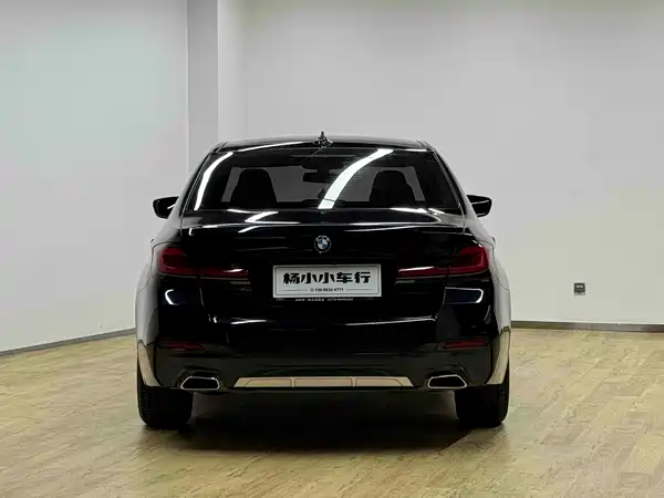 BMW 5 Series 2022