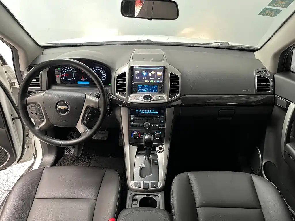 Chevrolet Captiva 2013 — фото 10